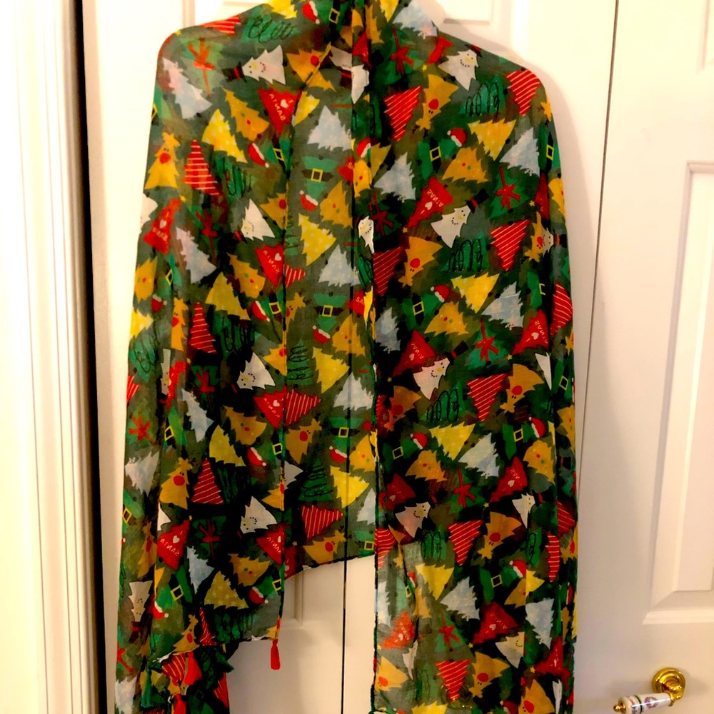 🚨LAST CALL 🚨 Christmas tree scarf.